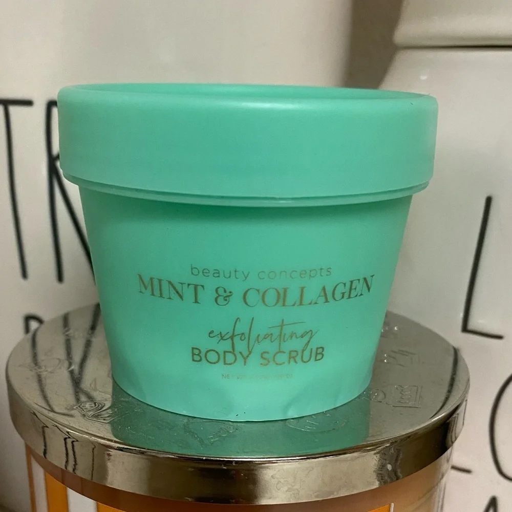 Beauty Concepts Mint & Collagen Exfoliating Body Scrub | New Sealed | 3.5 oz